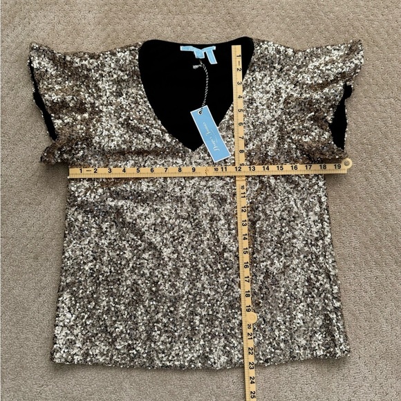 DRAPER JAMES (NWT) Women Gold Black Sequin Holiday Flutter Sleeve Blouse-Size 6 - Picture 11 of 12